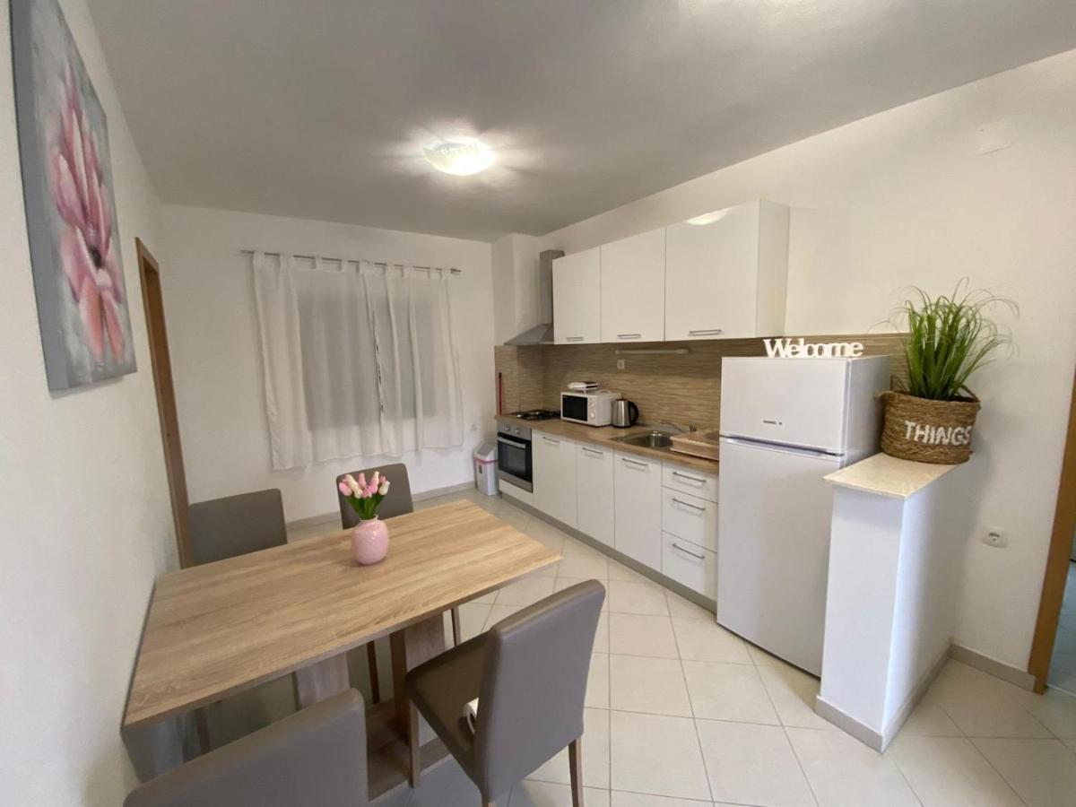 Apartman Nina 珀塞达耶 外观 照片