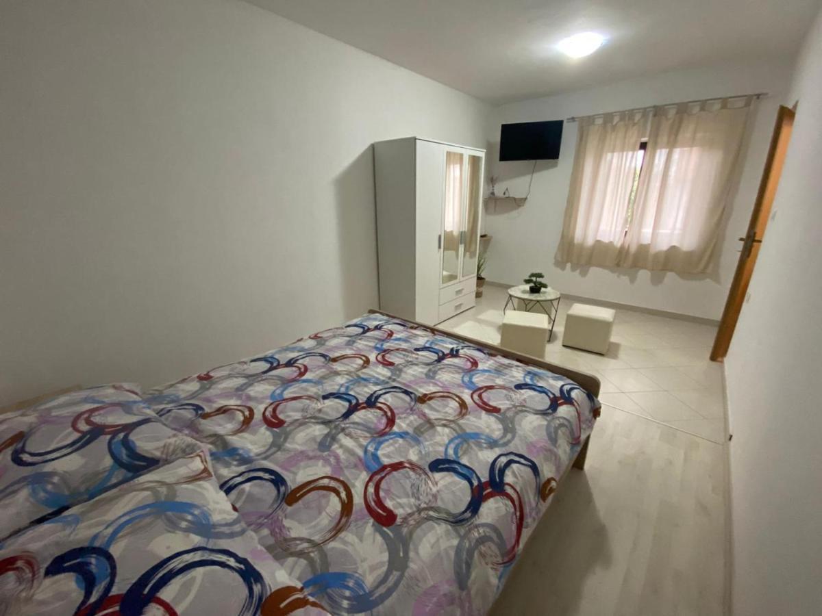Apartman Nina 珀塞达耶 外观 照片